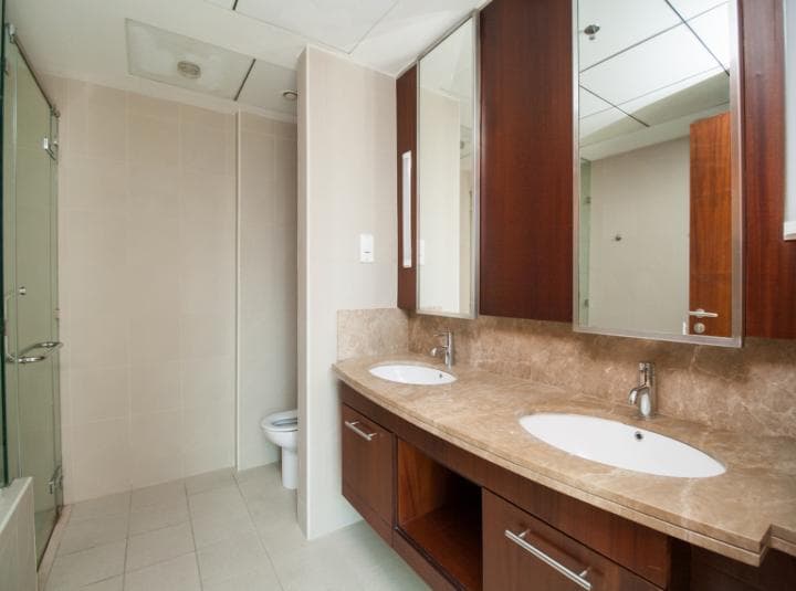 2 Bedroom Apartment For Rent Standpoint Tower A Lp09629 186082ae384edb00.jpg