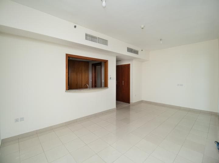 2 Bedroom Apartment For Rent Standpoint Tower A Lp09629 1867a393b0841200.jpg