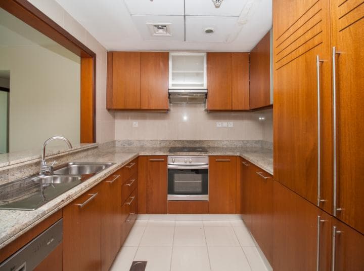 2 Bedroom Apartment For Rent Standpoint Tower A Lp09629 88fb079b469ac80.jpg