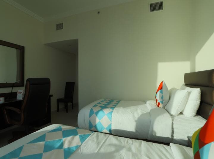 2 Bedroom Apartment For Sale Al Bateen Residences Lp03946 307c876cff1b9200.jpg
