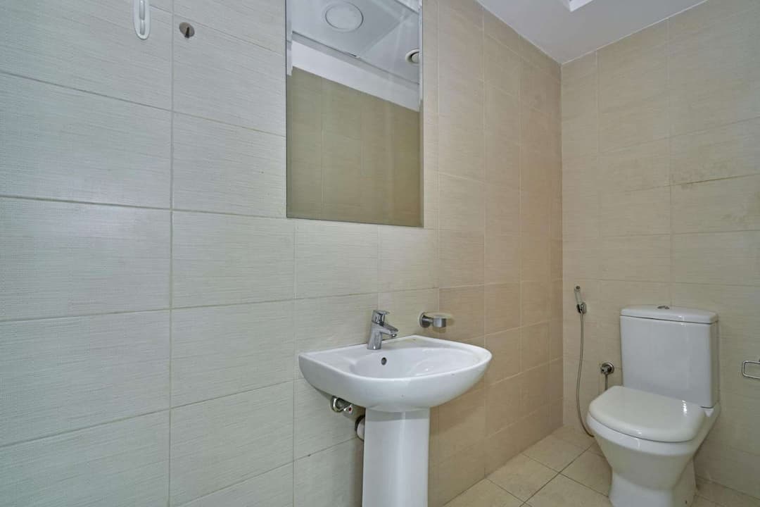 2 Bedroom Apartment For Sale Al Fahad Tower 2 Lp05453 276d33a5cbe9e000.jpg