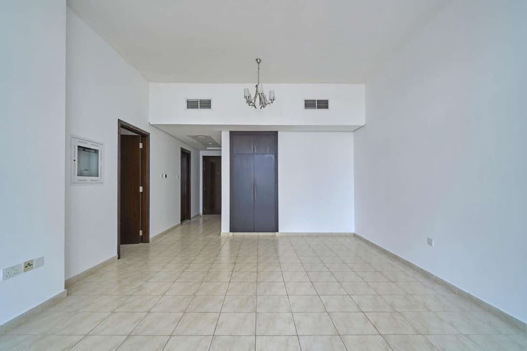 2 Bedroom Apartment For Sale Al Fahad Tower 2 Lp05453 283f12684909b000.jpg