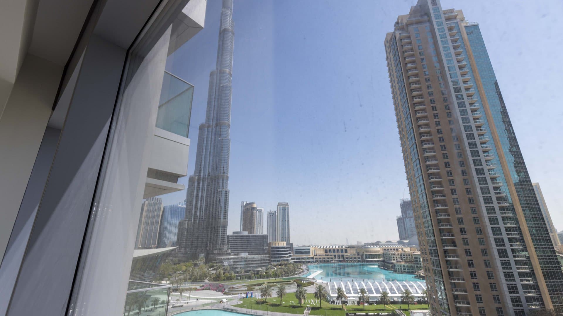 2 Bedroom Apartment For Sale Burj Khalifa Area Lp11499 Ca74fd5e8ef4880.jpg