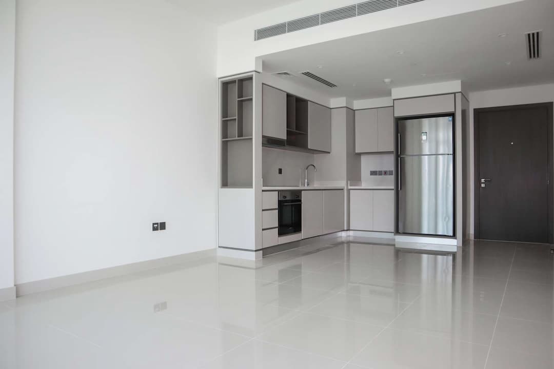 2 Bedroom Apartment For Sale Emaar Beachfront Lp100020 1361bbcad0a9bc00.jpg