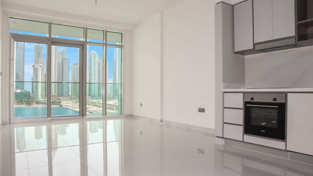 2 Bedroom Apartment For Sale Emaar Beachfront Lp100020 F75b0b67941ec00.jpg