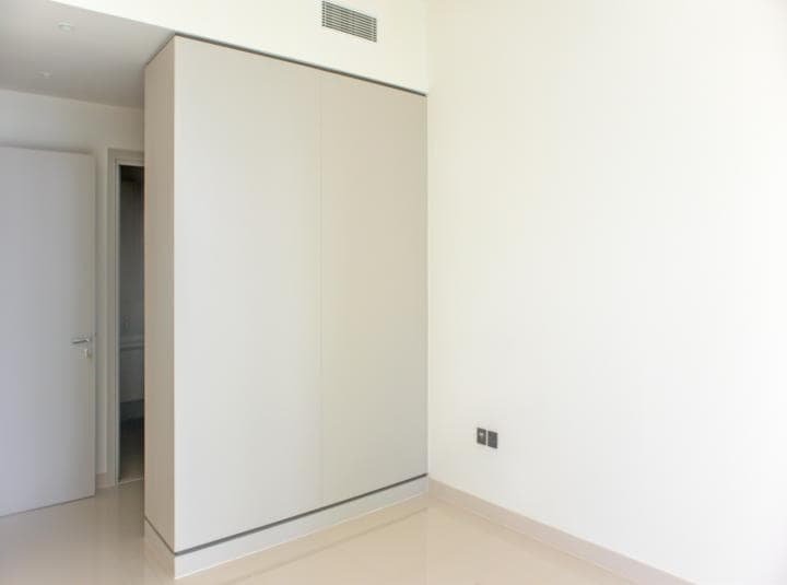 2 Bedroom Apartment For Sale Emaar Beachfront Lp12740 16fa90f71e0f3c00.jpg