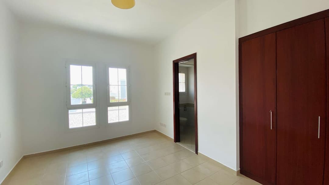 2 Bedroom Townhouse For Rent Al Reem Lp08011 2d9e4ad907727800.jpg