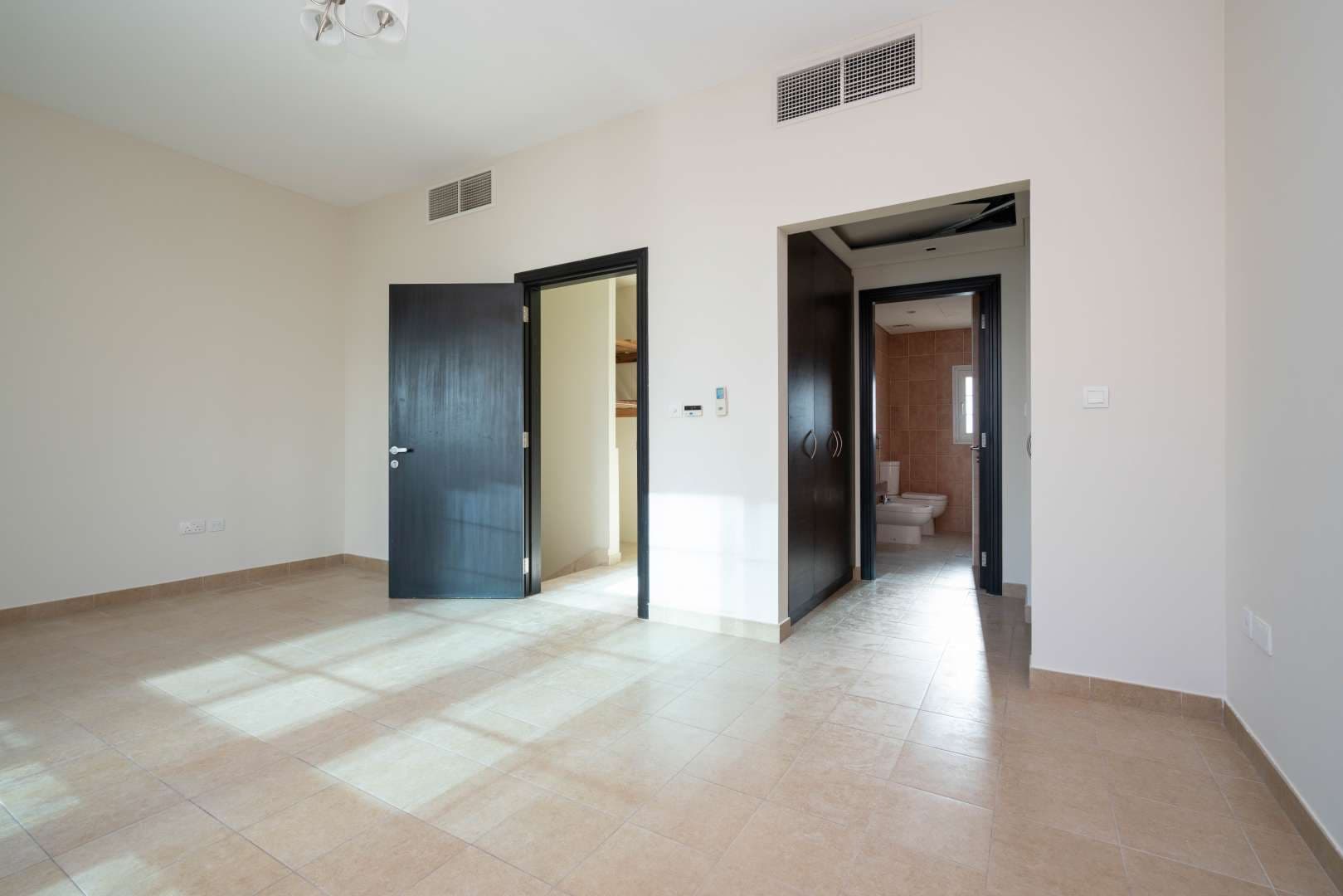 2 Bedroom Townhouse For Rent Nakheel Townhouses Lp04895 1af3b1e5b81e1e00.jpg