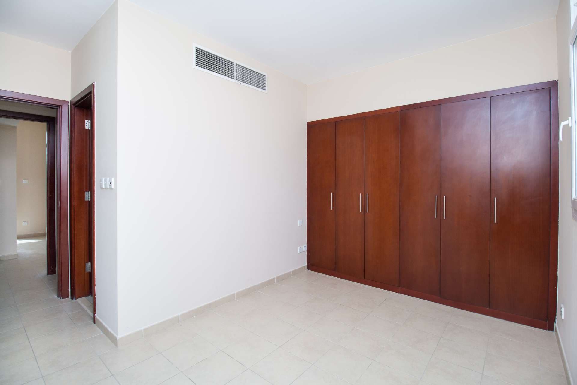 2 Bedroom Villa For Sale Al Reem Lp04716 12d91c2fae30a300.jpg