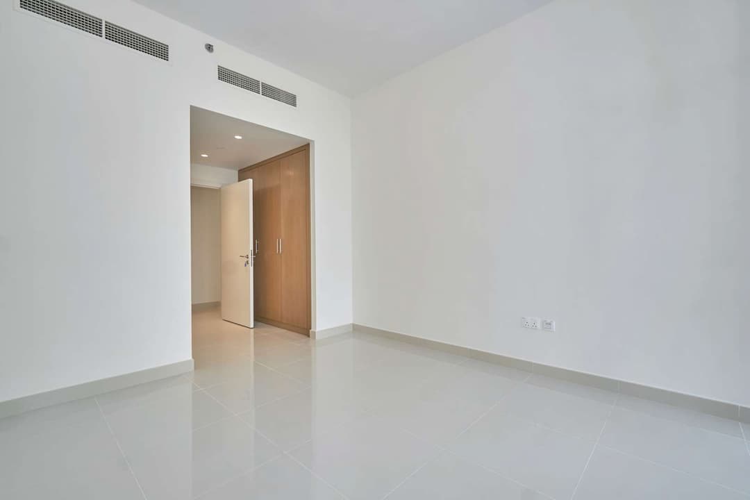 3 Bedroom Apartment For Rent Blvd Crescent Lp08059 E4848a7927f0b00.jpg