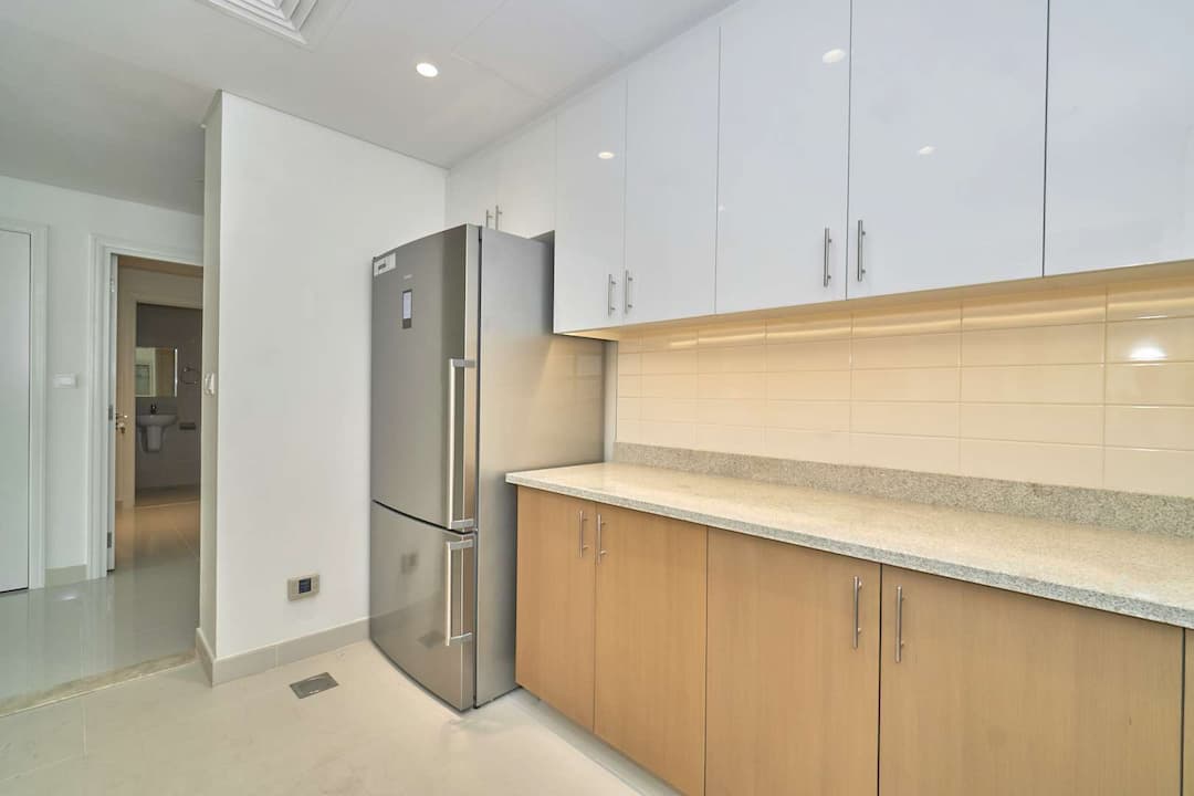 3 Bedroom Apartment For Rent Blvd Crescent Lp08422 A2e15fac49ed500.jpg