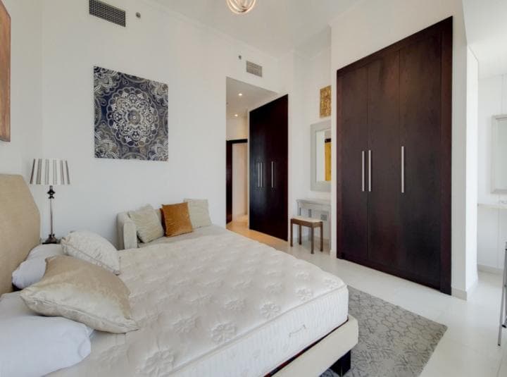 3 Bedroom Apartment For Rent Cayan Tower Lp14424 595cbd70780f9c0.jpg