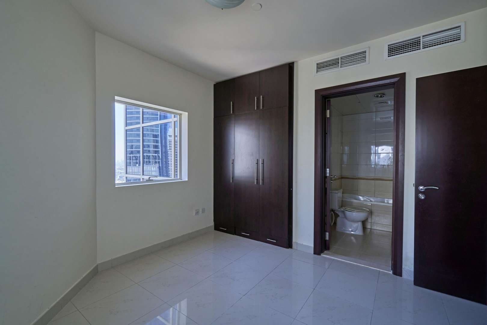 3 Bedroom Apartment For Rent Dubai Gate 1 Lp05296 6a32cf530019640.jpg
