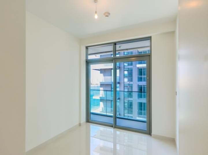 3 Bedroom Apartment For Rent Emaar Beachfront Lp15934 1d584f7d2b6b5800.jpg