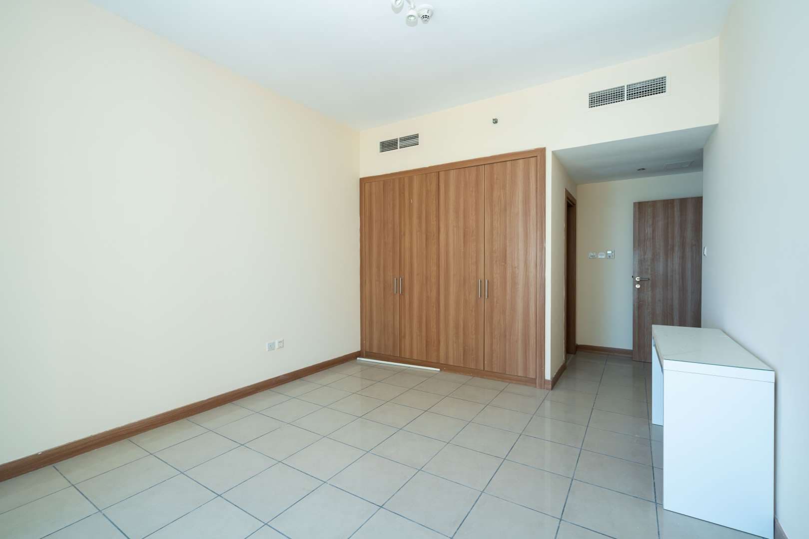3 Bedroom Apartment For Rent Sulafa Tower Lp04976 A93b0f422644580.jpg