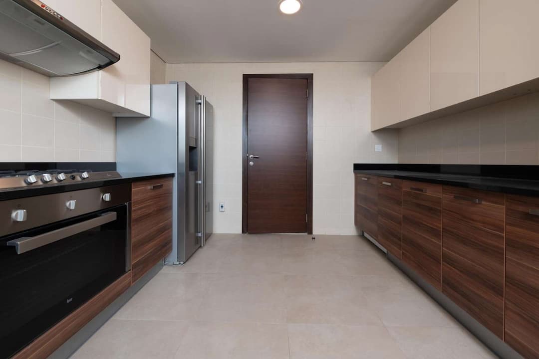 3 Bedroom Apartment For Sale Sparkle Towers Lp05333 8b49d470abac480.jpg