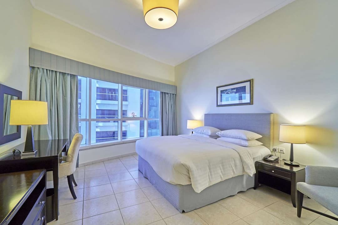 3 Bedroom Serviced Residences For Rent Marriott Harbour Hotel And Suites Lp05694 281a4b6344c7ac0.jpg