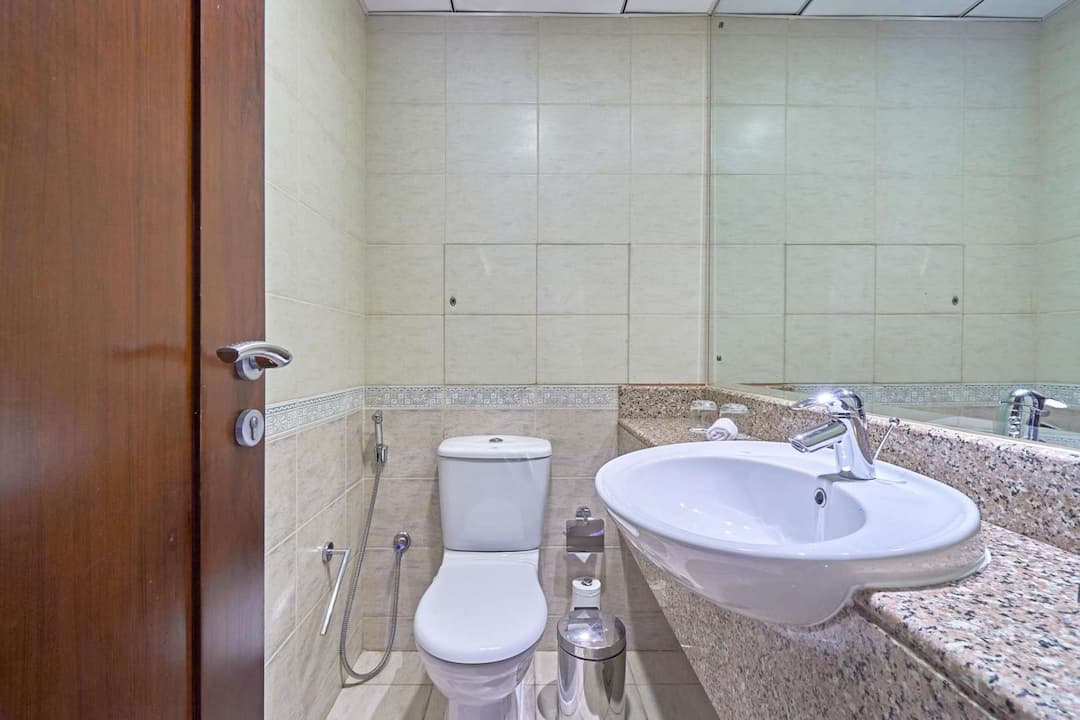 3 Bedroom Serviced Residences For Rent Marriott Harbour Hotel And Suites Lp05694 D8b14fa5fde2a80.jpg