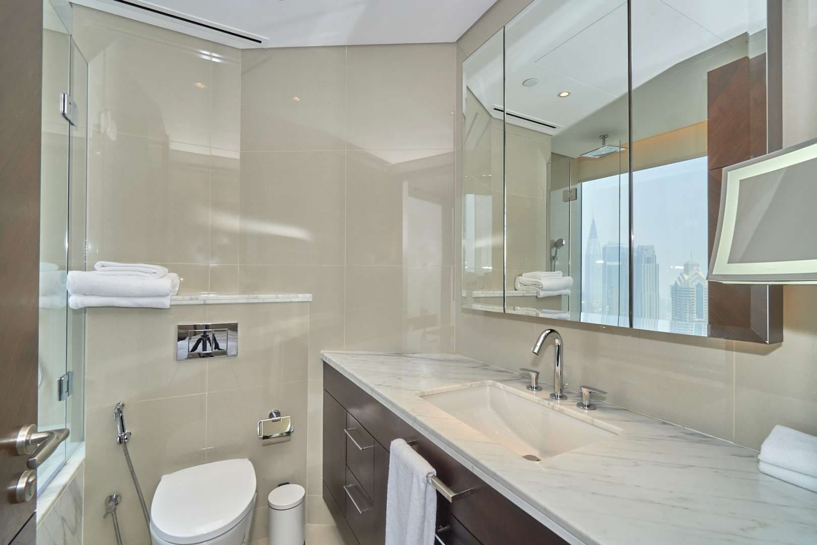 3 Bedroom Serviced Residences For Rent The Address Sky View Towers Lp07995 239ef12ad12b9200.jpg