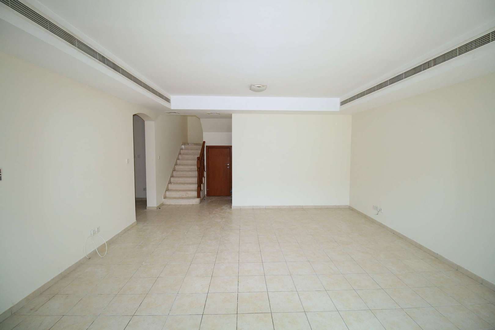 3 Bedroom Townhouse For Rent Al Reem Lp05448 113fdbec727c9900.jpeg