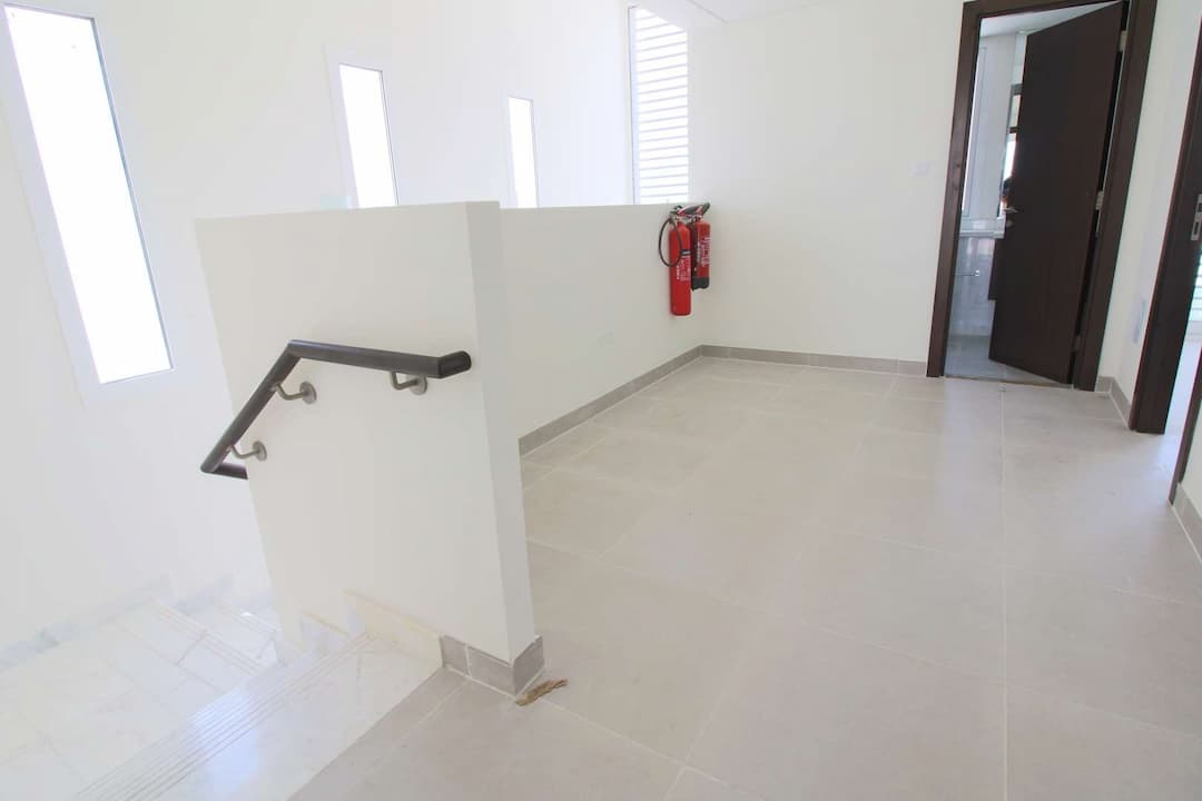 3 Bedroom Townhouse For Rent Arabella Townhouses Lp05068 1f6a27caa2054700.jpg
