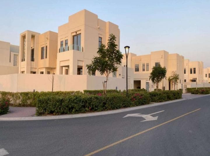 3 Bedroom Townhouse For Sale Mira Oasis Lp04394 2ce18efb5a6cae00.jpg