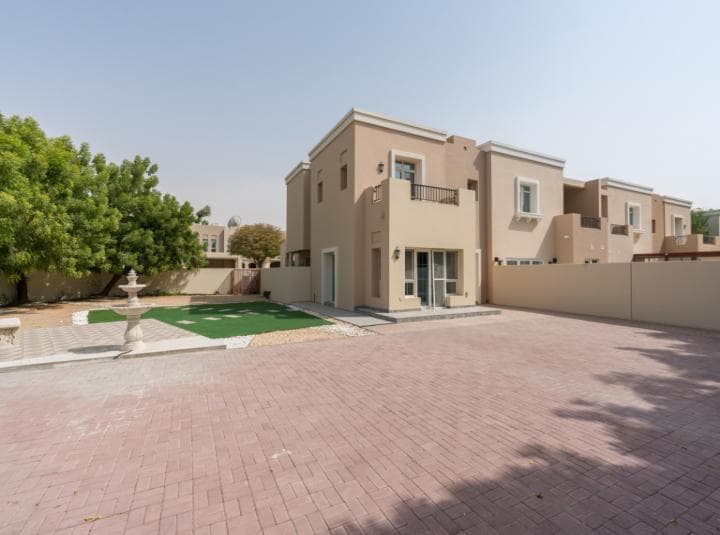 3 Bedroom Villa For Rent Jumeirah Business Centre 5 Lp35456 14beb35314b20700.jpg