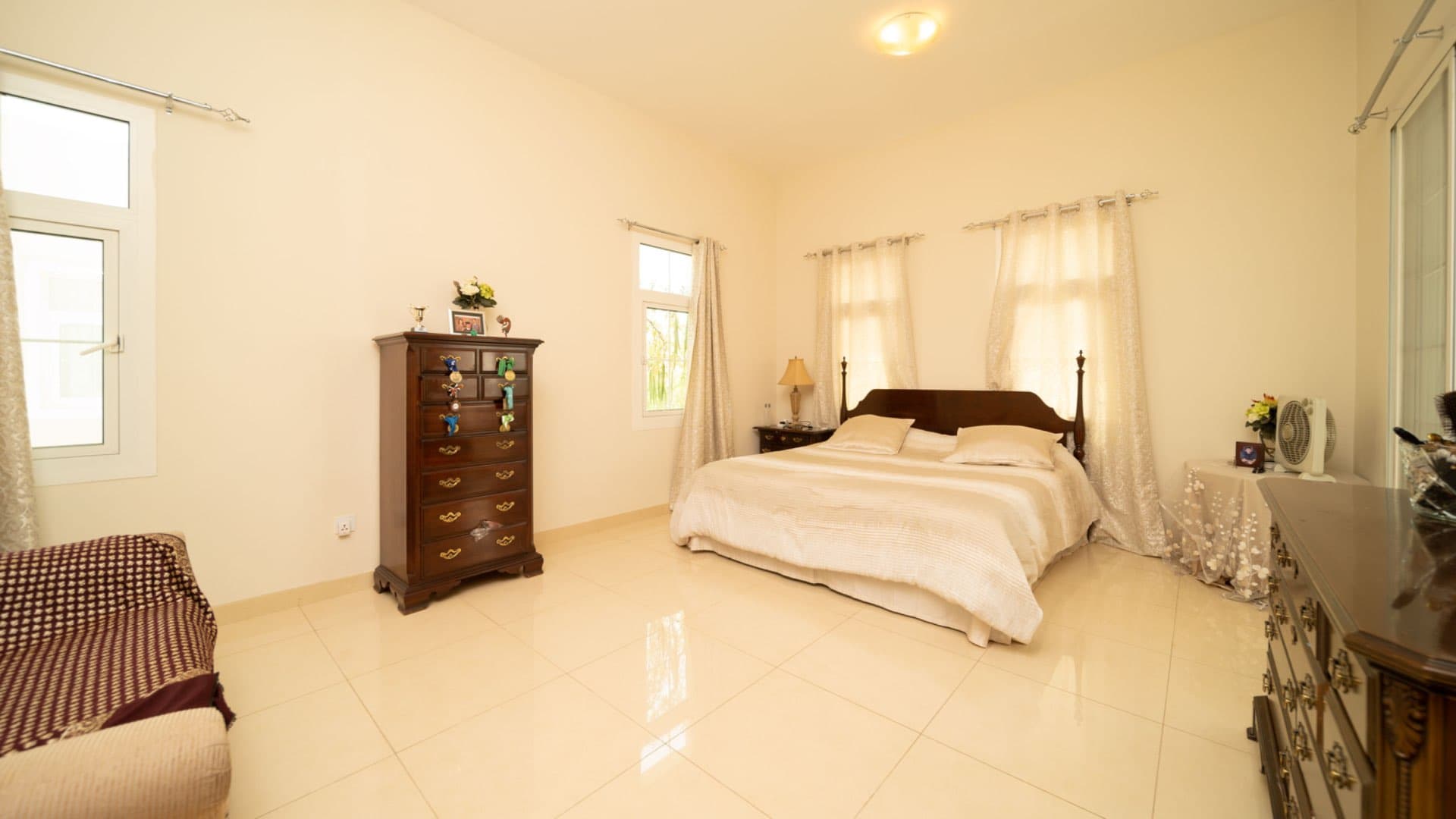3 Bedroom Villa For Sale Rahat Lp11867 180dc60c04799500.jpeg