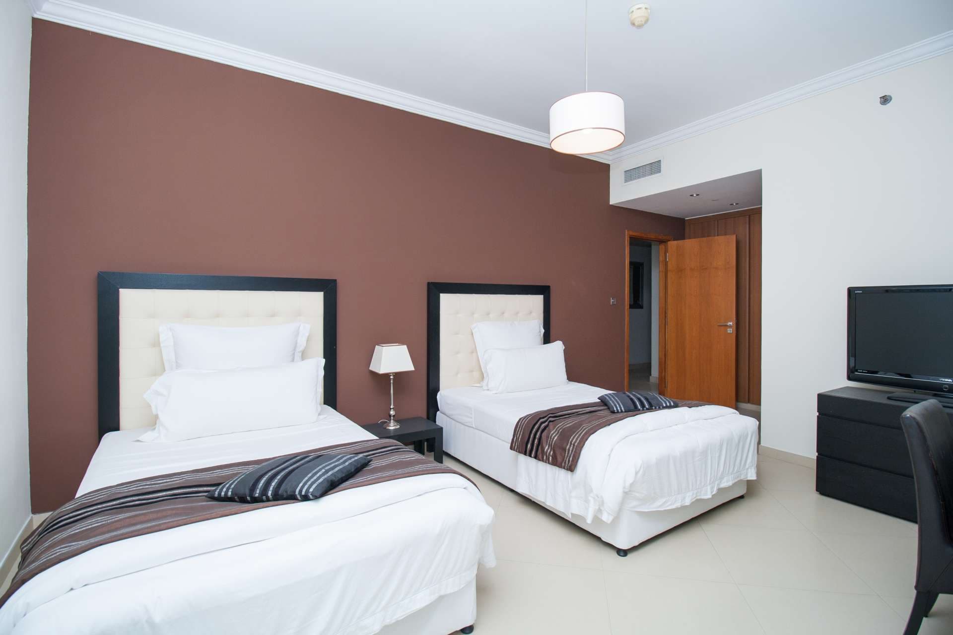 4 Bedroom Apartment For Rent Dorra Bay Lp04868 2afb98d61e2e7400.jpg