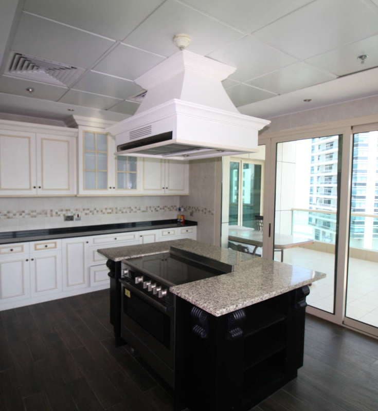 4 Bedroom Penthouse For Rent The Royal Oceanic Lp03978 1bd554a436fd2f00.jpg