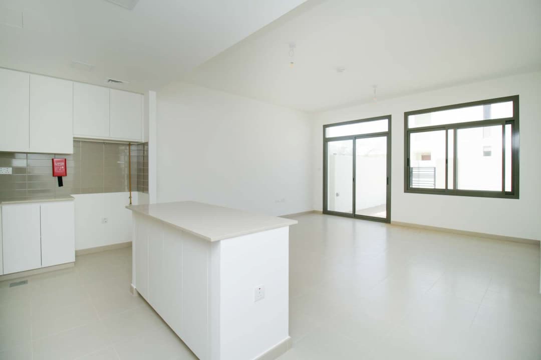 4 Bedroom Townhouse For Rent Zahra Townhouses Lp05562 A6aa9aacae1b48.jpg