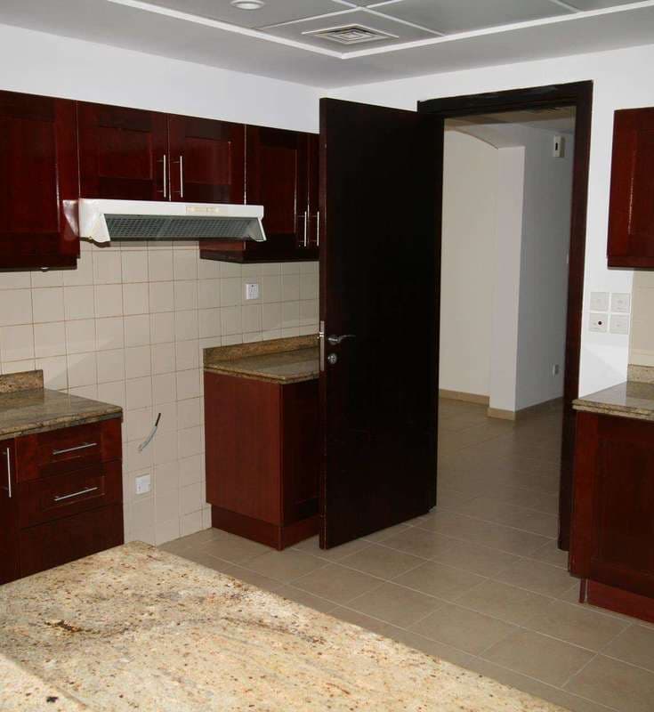 4 Bedroom Villa For Rent Al Reem Lp04502 2cbc09cb54095a00.jpg
