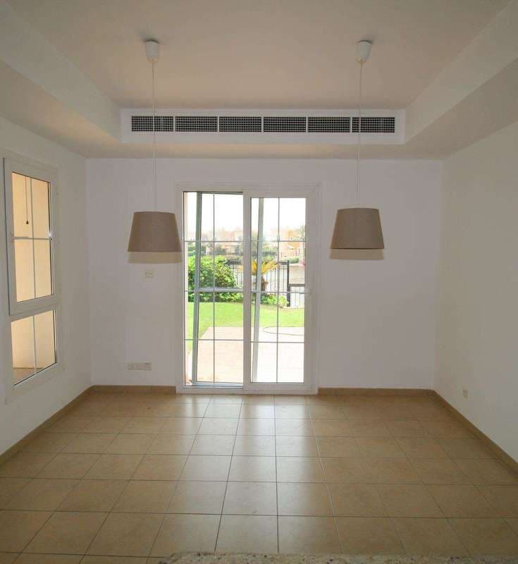 4 Bedroom Villa For Rent Al Reem Lp04504 1ec02c04d6f1a500.jpg