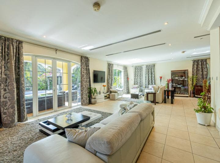 4 Bedroom Villa For Rent Golden Mile 9 Lp40011 152b3ad5f4862d00.jpg