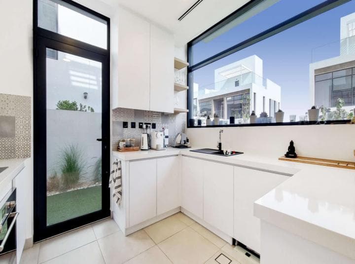4 Bedroom Villa For Rent Jumeirah Luxury Lp17225 1502b417bfd61a00.jpg