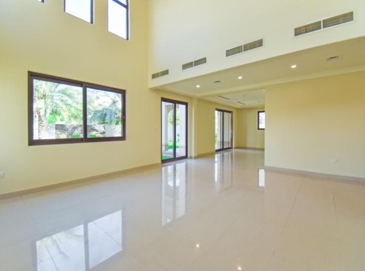 4 Bedroom Villa For Rent Rasha Lp12017 2d74368b88d1bc00.jpg