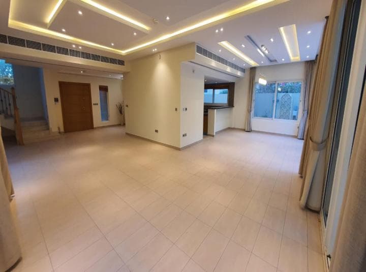 4 Bedroom Villa For Sale Jumeirah Business Centre 3 Lp39776 3c552b8a6683360.jpeg