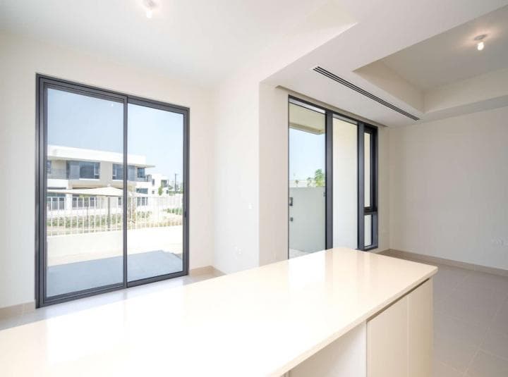5 Bedroom Townhouse For Rent Maple At Dubai Hills Estate Lp11574 E2a98b7e76cc480.jpg