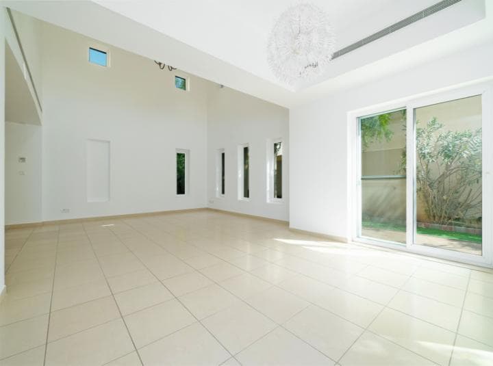 5 Bedroom Villa For Rent Al Mahra Lp17765 27b1b3a814e43e00.jpg