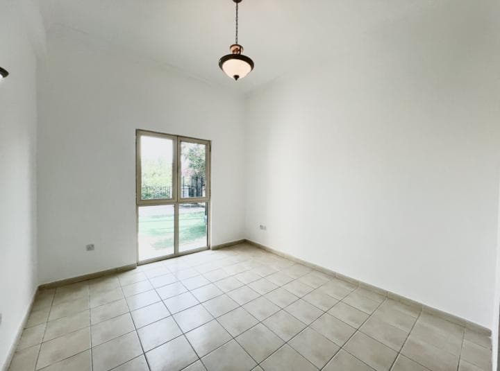 5 Bedroom Villa For Rent Al Thamam 13 Lp40216 2ed50008e1b2e600.jpg
