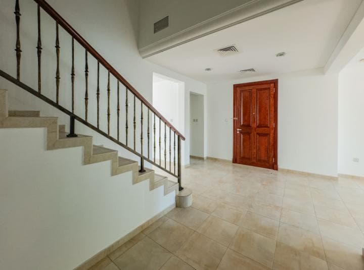 5 Bedroom Villa For Rent Al Thamam 35 Lp39888 10cbdc4bb61cda00.jpg