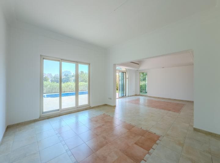 5 Bedroom Villa For Rent Al Thamam 35 Lp39888 2b9c1dd568122400.jpg