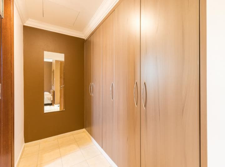5 Bedroom Villa For Rent European Clusters Lp12257 77dd08c9d5f4480.jpg