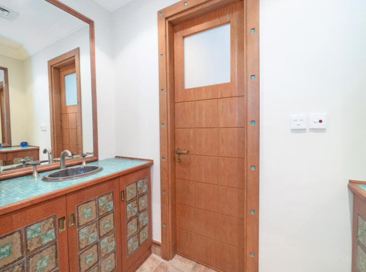 5 Bedroom Villa For Rent Jumeirah 3 Lp17051 Aeb19d163654100.jpg