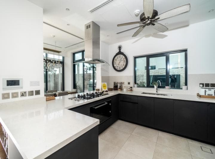 5 Bedroom Villa For Rent Jumeirah Luxury Lp16868 303f093df9892000.jpg