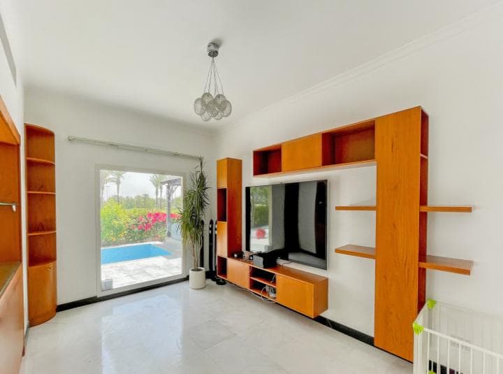 5 Bedroom Villa For Rent Meadows Lp12352 21a79b66a9364a00.jpg