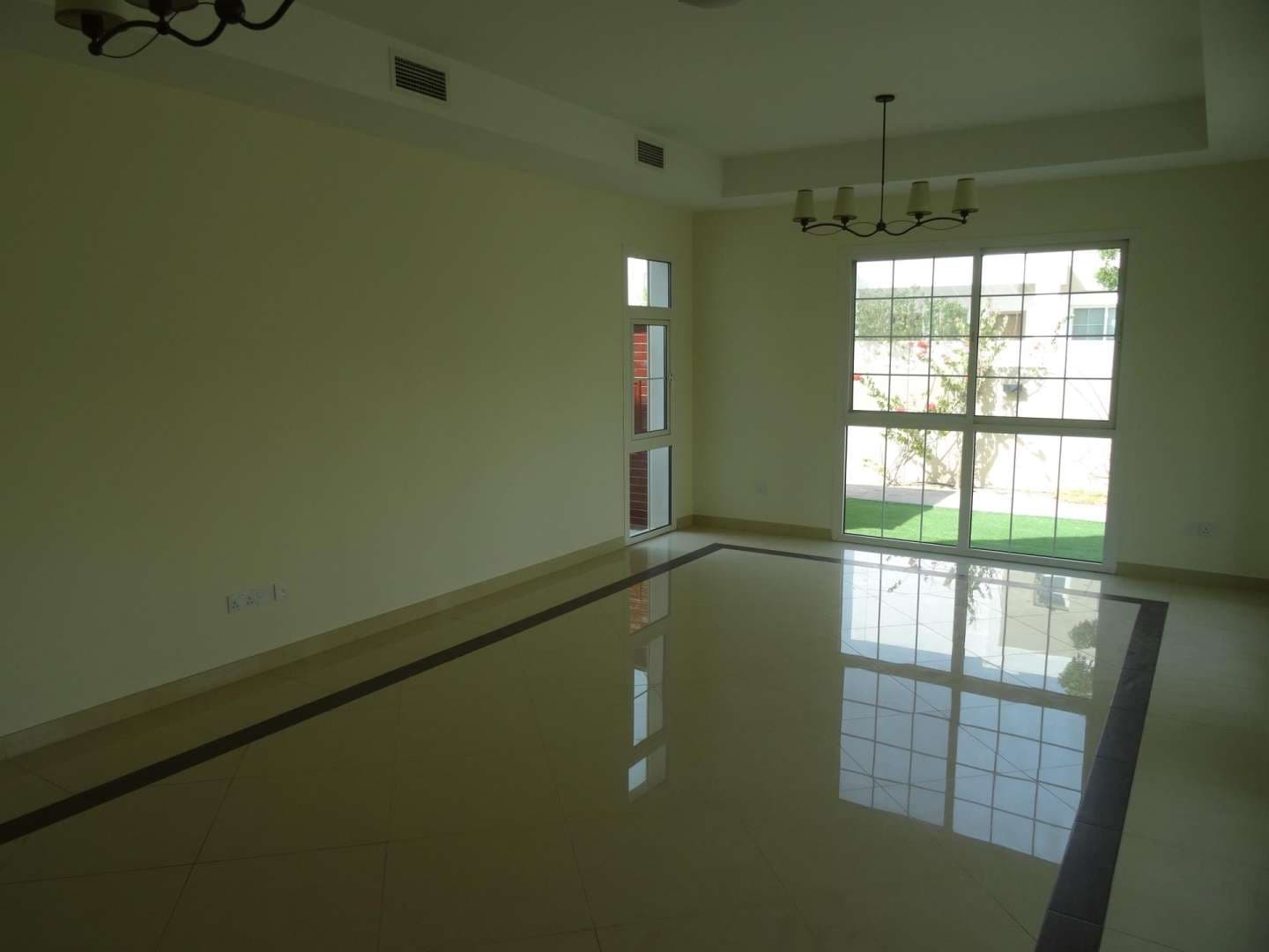 5 Bedroom Villa For Rent Naseem Lp04984 27b998b17bd30c00.jpg