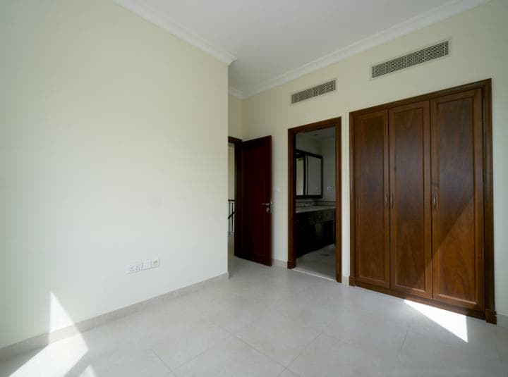 5 Bedroom Villa For Rent Palma Lp20724 12d2f869e4307300.jpg