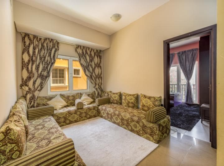 5 Bedroom Villa For Rent The Centro Lp12430 103e70539ae0690.jpg