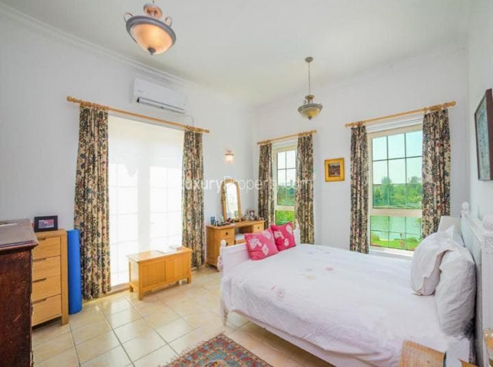 5 Bedroom Villa For Sale European Clusters Lp14500 1800aa1260e94700.jpg